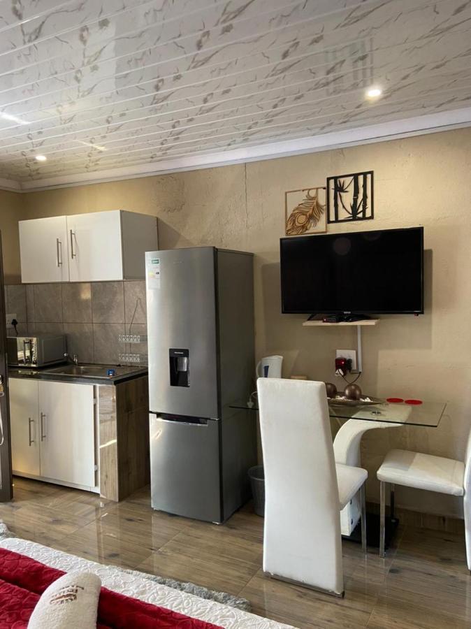 Nsuku Bed And Breakfast Thulamahashi Zewnętrze zdjęcie