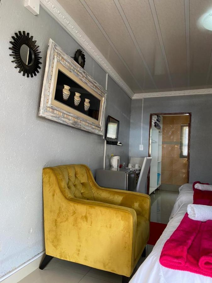 Nsuku Bed And Breakfast Thulamahashi Zewnętrze zdjęcie